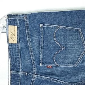 Levi's women's denim jeans size 30/10